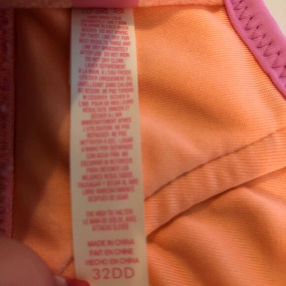 Victoria's Secret Bikini Top - Picture 2 of 7